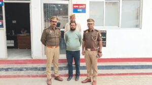 Cough Syrup : गाजीपुर में स्वास्तिक मेडिकल एजेंसी का संचालक गिरफ्तार, ₹11.50 करोड़ की खरीदी थी कोडीन कफ सिरप