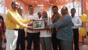 वाराणसी:वार्षिकोत्सव में सांस्कृतिक रंगारंग कार्यक्रमों की धूम, आर.के. जादूगर का जादू रहा आकर्षण का केंद्र