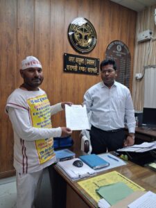 वाराणसी: अखाड़ा बनवाकर खिलाड़ियों को दिया मंच, सम्मान न मिलने पर जताई नाराजगी।