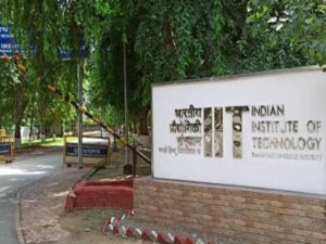 QS वर्ल्ड यूनिवर्सिटी रैंकिंग 2027 में IIT (BHU) की बड़ी उपलब्धि, 56 पायदान की छलांग लगाकर पहुंचा 510वें स्थान पर