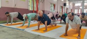 अंतरराष्ट्रीय योग दिवस पर नवनीता कुँअर पब्लिक स्कूल में योगोत्सव, स्वस्थ जीवन का दिया संदेश