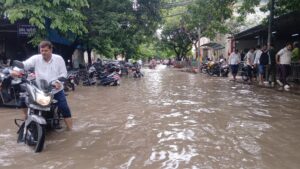 मूसलाधार वर्षा से जल जमाव 