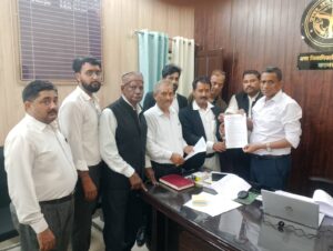 राष्ट्रध्वज का सम्मान के लिये ज्ञापन