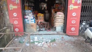 BLW नवेदा में दुकान का शीशा तोड़कर 12 लाख की चोरी का आरोप, गार्ड से मारपीट