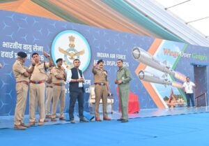 Air Show की तैयारियों का पुलिस आयुक्त और डीएम ने लिया जायजा, सुरक्षा व यातायात व्यवस्था दुरुस्त करने के निर्देश