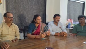 ऋतिका दूबे बोलीं- शिक्षक हित, समान वेतन और पुरानी पेंशन के लिए लड़ रही हूं चुनाव-2026