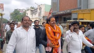 समाजवादी पार्टी
स्नातक एमएलसी चुनाव
 एमएलसी आशुतोष सिंहश्रीकाशी विश्वनाथ मंदिर